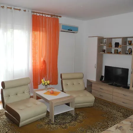 Karla With Parking Apartman Crikvenica