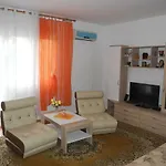 Karla With Parking Apartman Crikvenica